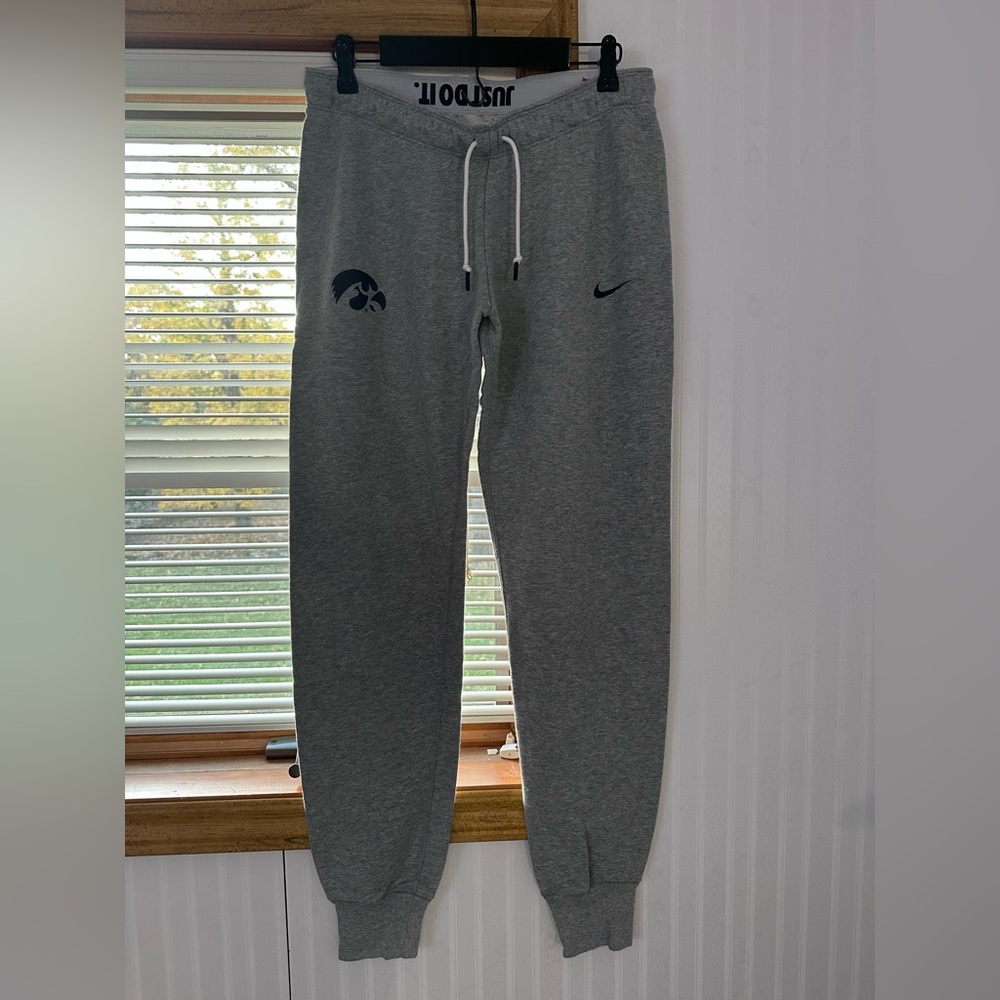 Nike gray sweatpants